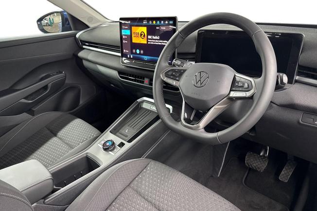 Volkswagen T-Roc Photo 6