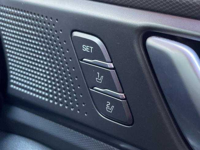HYUNDAI Ioniq Photo 38