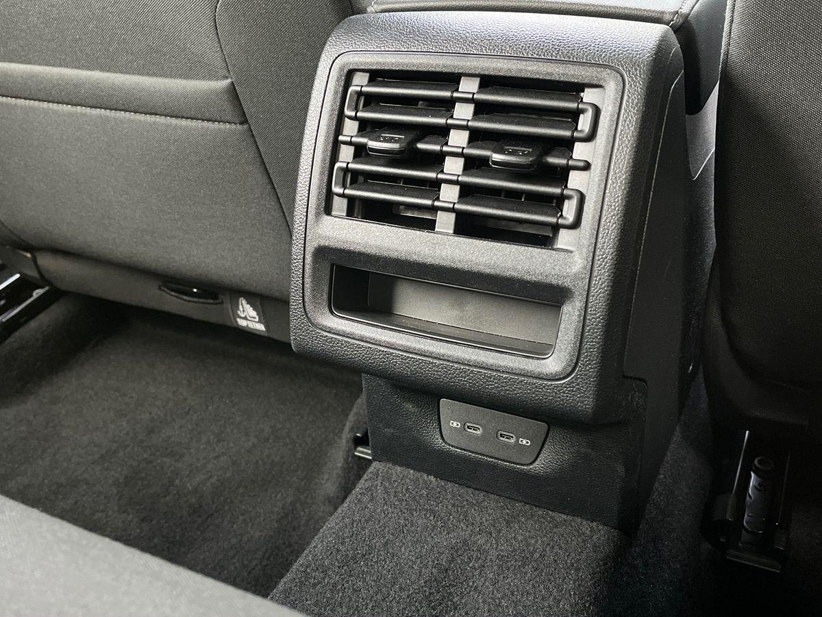 Volkswagen Golf Photo autoimg-fae0956f68f116b7d52edb4bd023c151b2cd20e9.jpg