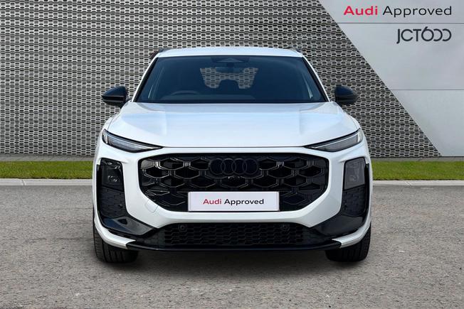 AUDI Q3 Photo 8