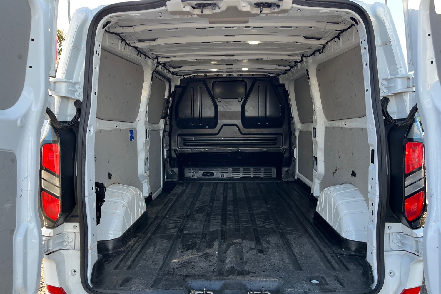 Ford TRANSIT CUSTOM Photo 5