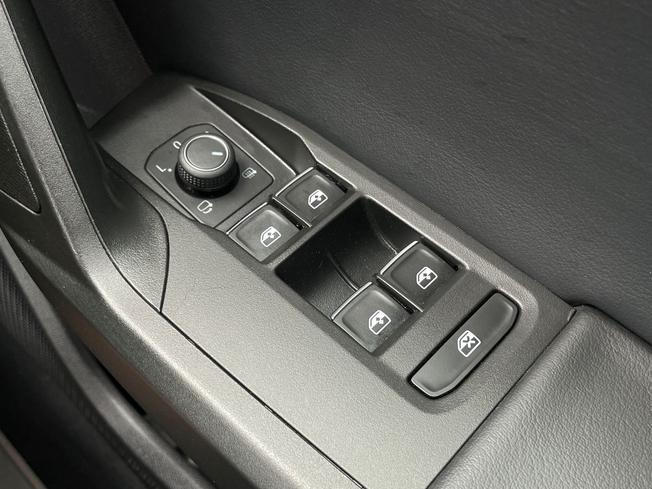 SEAT Leon Photo 33