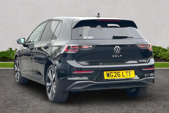 Volkswagen Golf Photo autoimg-faedd14acef7b4691306724714b46cb91e24d76f.jpg