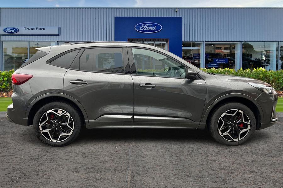 Ford Kuga Photo autoimg-faef60979e81b99912cc41208a9a6b000d858615.jpg