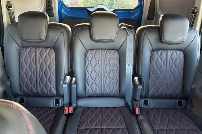 VOLKSWAGEN Transporter Photo 36