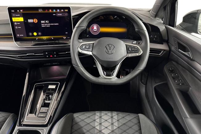 Volkswagen Golf Photo 11