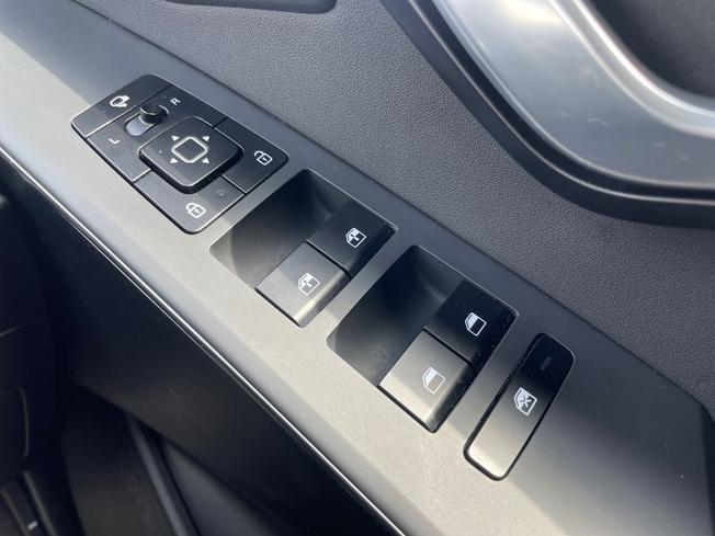 KIA NIRO Photo 26