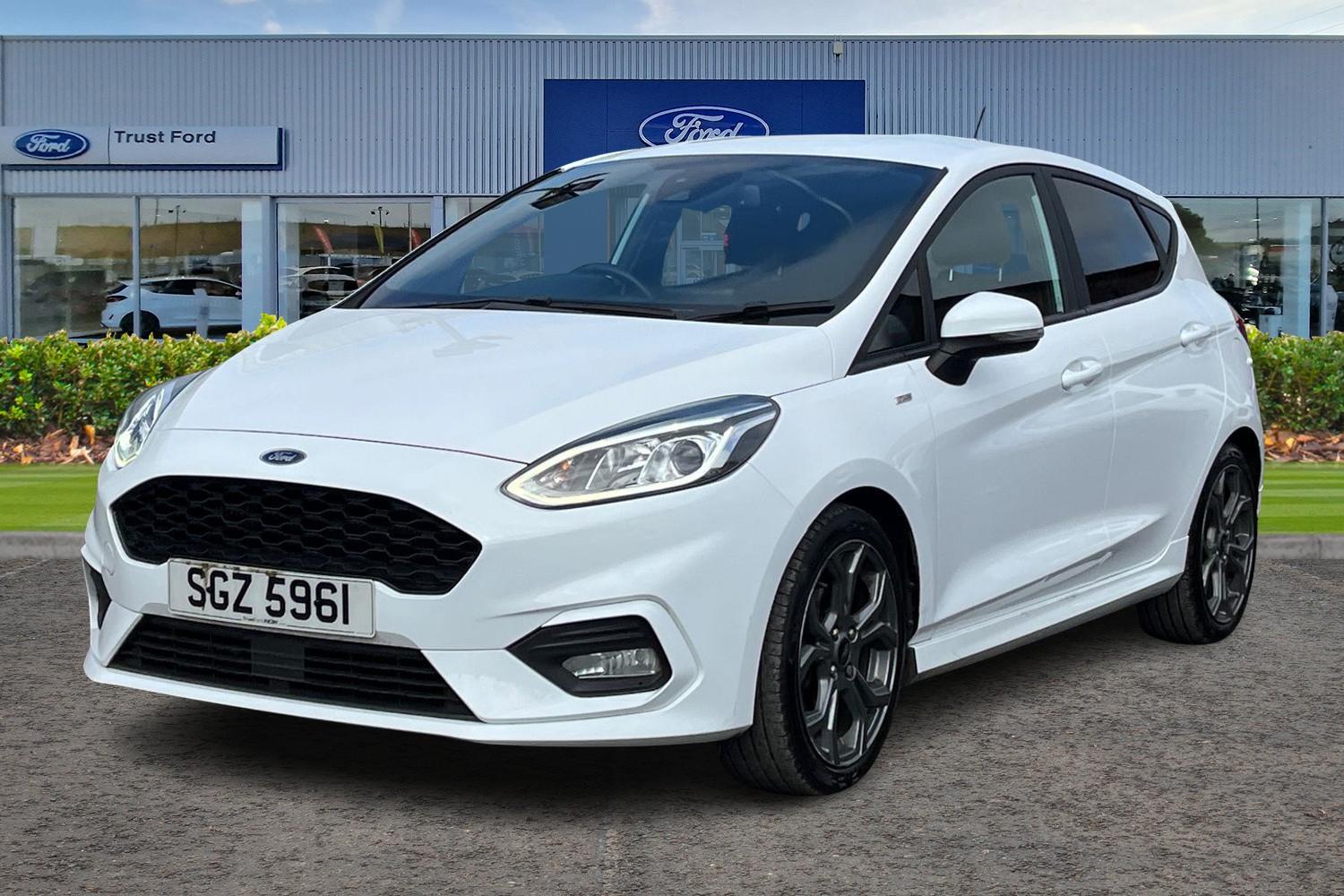 Ford FIESTA Photo 4
