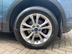 FORD Kuga Photo 5