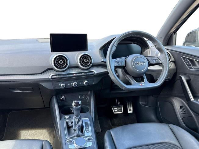 AUDI Q2 Photo 11