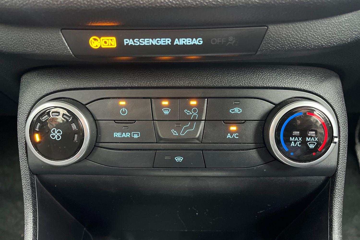 Ford Fiesta Photo 23