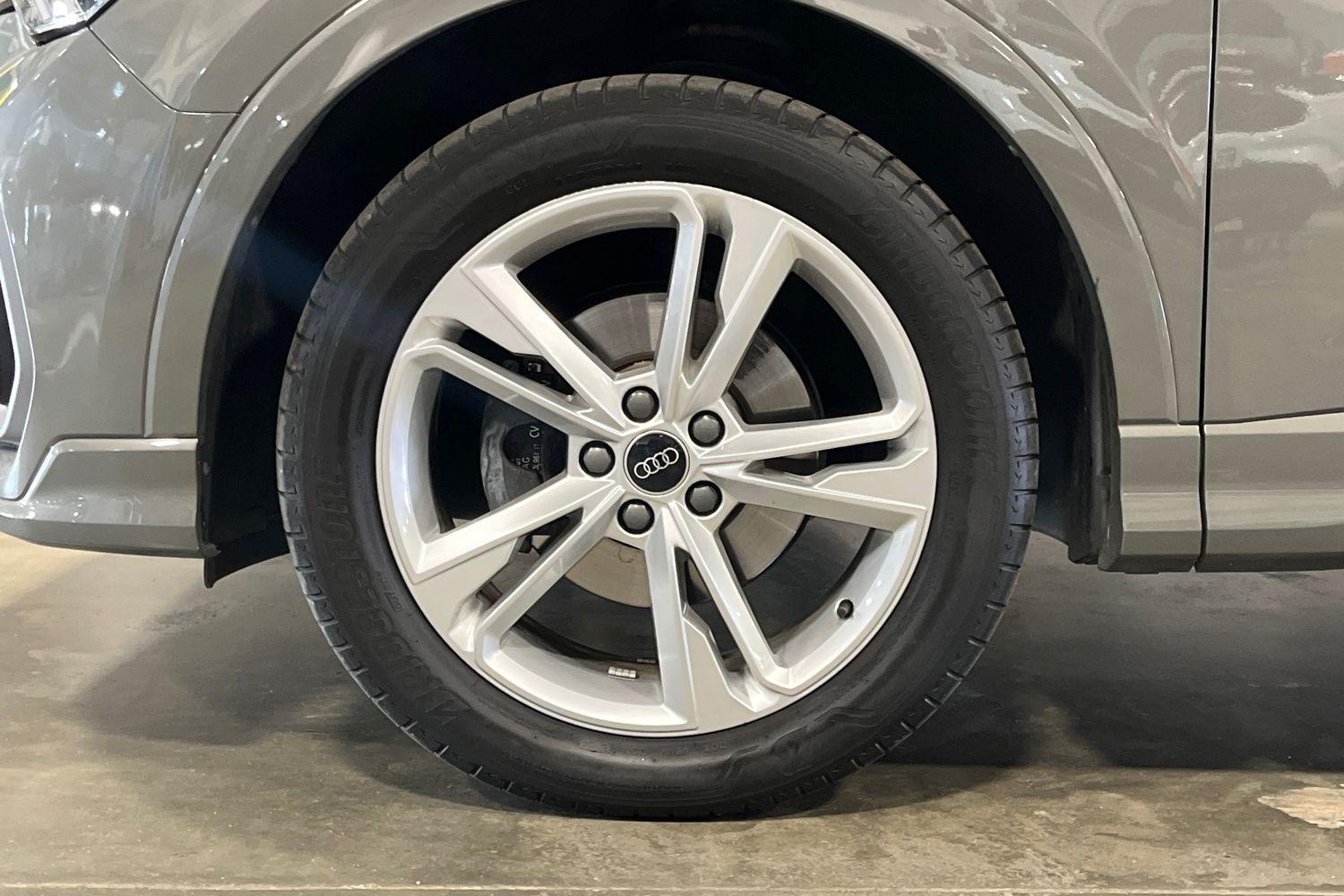Audi Q3 Photo 7