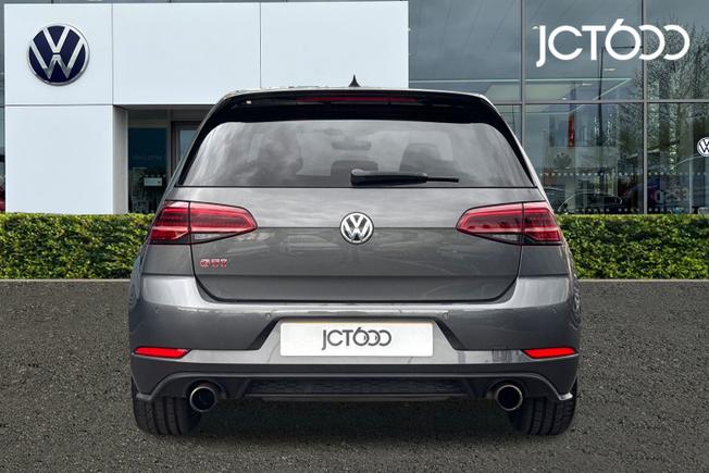 VOLKSWAGEN Golf Photo 7