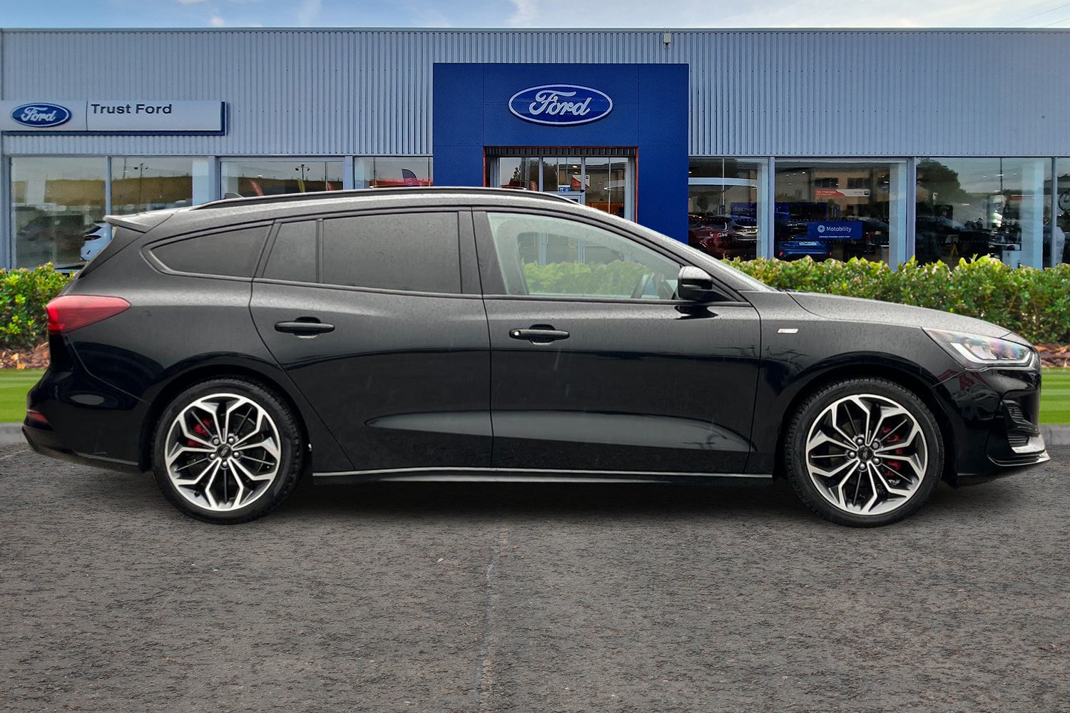 Ford FOCUS Photo 2