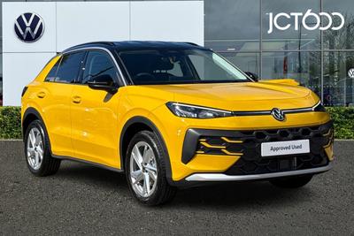 2026 VOLKSWAGEN T-ROC 1.5 eTSI Life 5dr DSG at JCT600