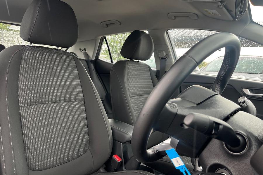 Kia STONIC Photo autoimg-fb0d6d9ac858a068a42ff1f46c2747f1ea30fd8e.jpg