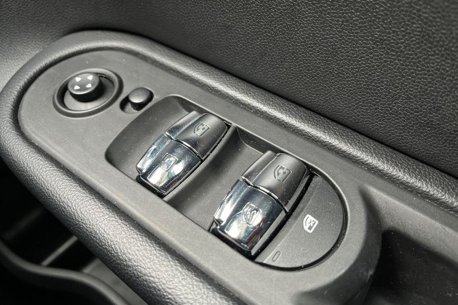 MINI Countryman Photo autoimg-fb0f218f2053e4942862d78f82c2e6d0653c9164.jpg