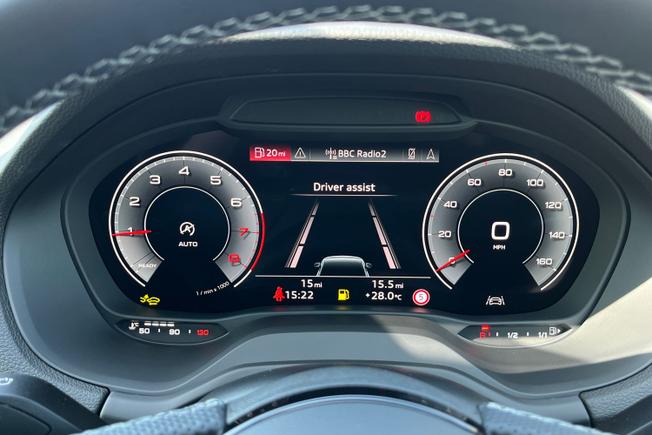AUDI Q2 Photo 15