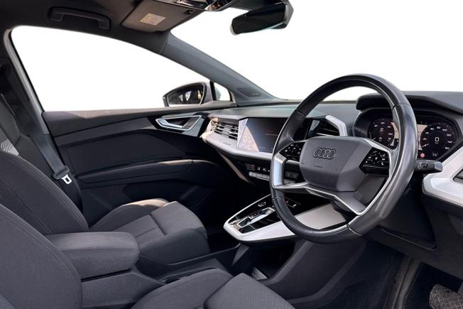 AUDI Q4 E-Tron Photo 6
