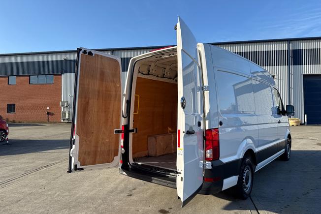 VOLKSWAGEN Crafter Photo 29