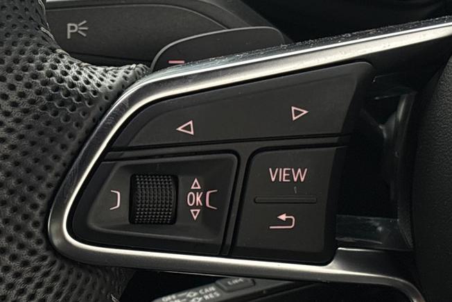 Audi TT Photo 17