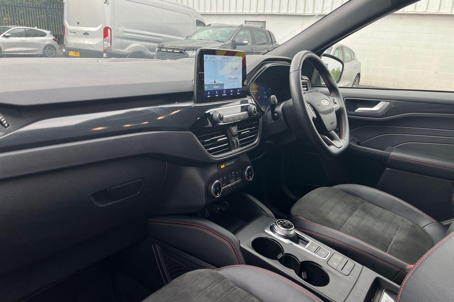 Ford KUGA Photo 17