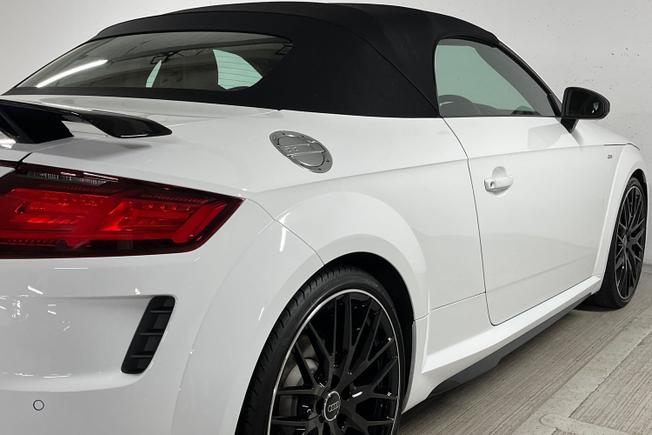 AUDI TT Photo 35