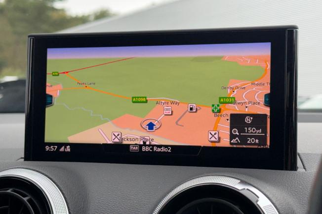 AUDI Q2 Photo 14