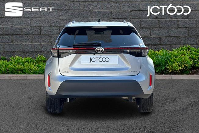 TOYOTA Yaris Cross Photo 7
