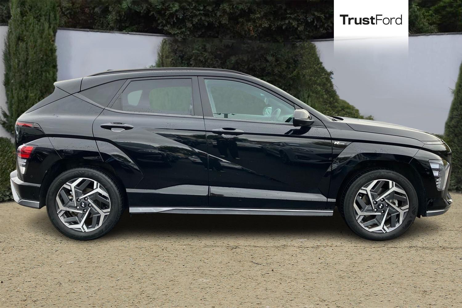 Hyundai KONA Photo 2