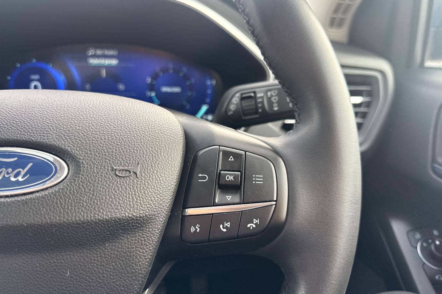 Ford FOCUS Photo 31
