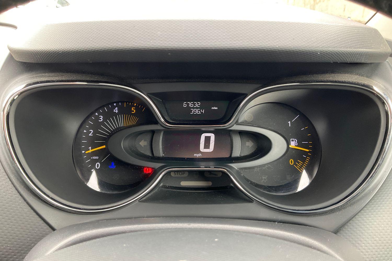 Renault CAPTUR Photo 12