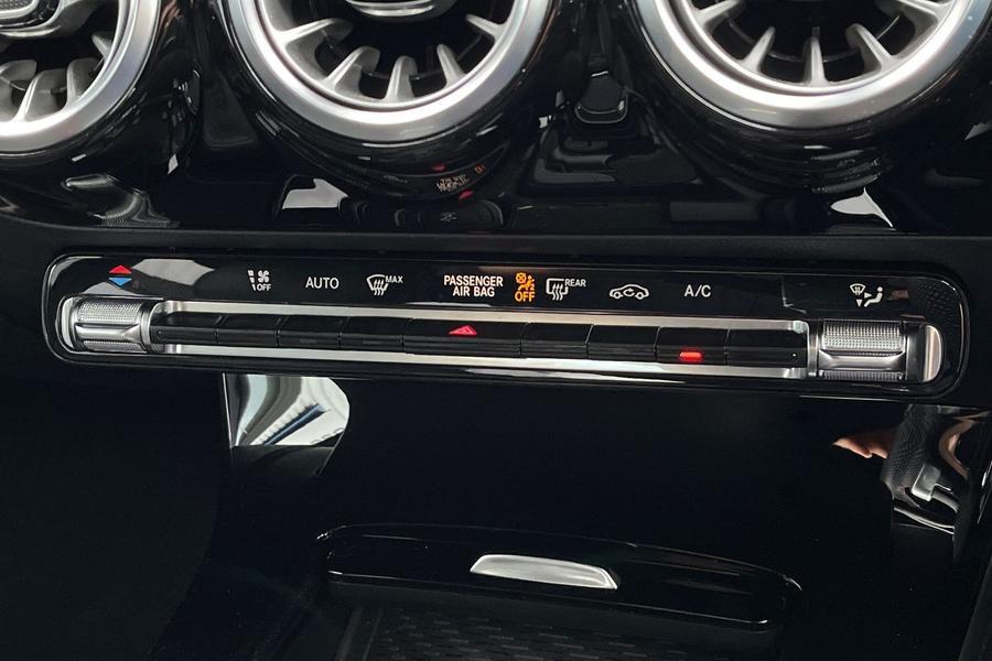 Mercedes-Benz A Class Photo autoimg-fb2ea4cb604fdd829904cfea10eec846e2f51204.jpg