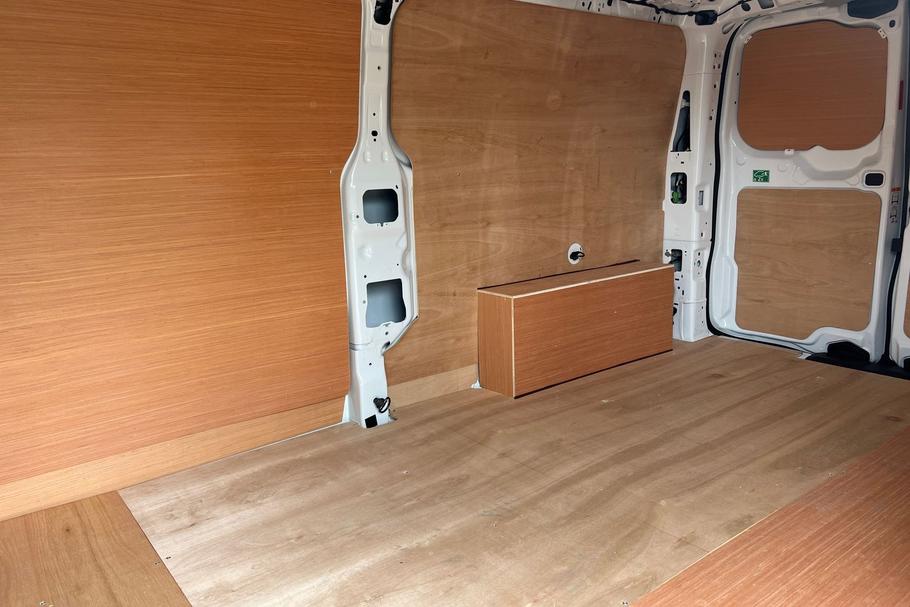 Used Ford E-TRANSIT CUSTOM HV75LZR 4