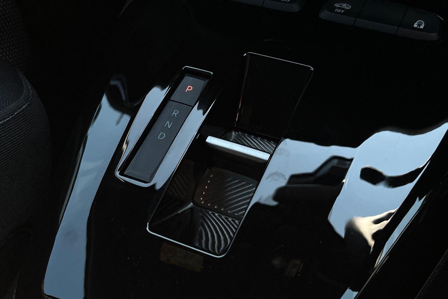 Vauxhall CORSA Photo 32
