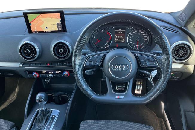 AUDI A3 Photo 11
