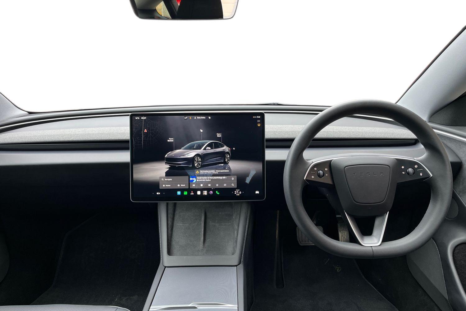 TESLA MODEL 3 Photo 9