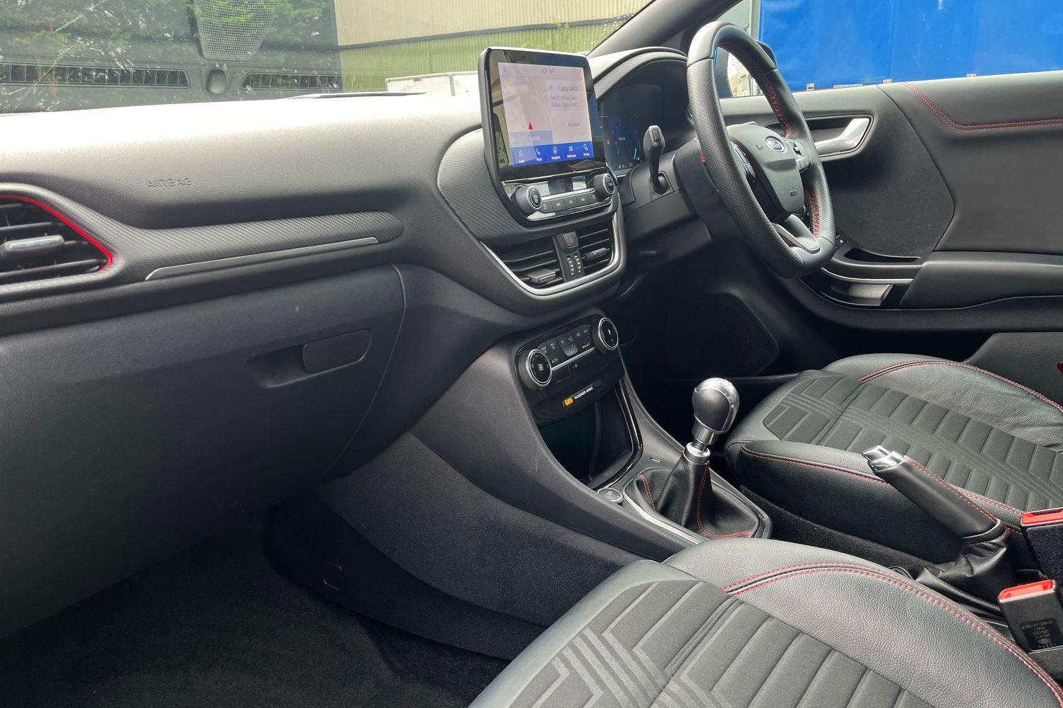 Ford PUMA Photo 17