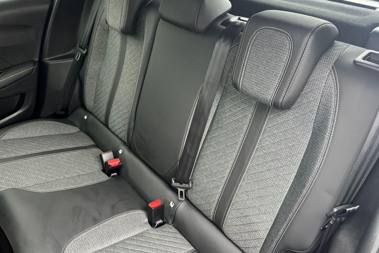 Peugeot 208 Photo 19