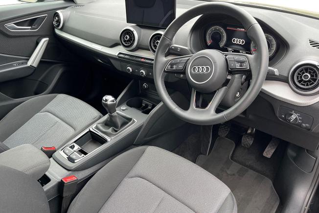 AUDI Q2 Photo 6