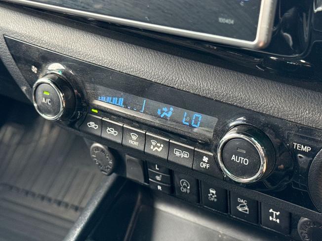 TOYOTA Hilux Photo 52