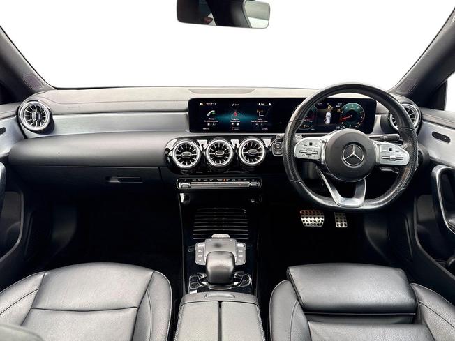 MERCEDES-BENZ CLA Photo 10