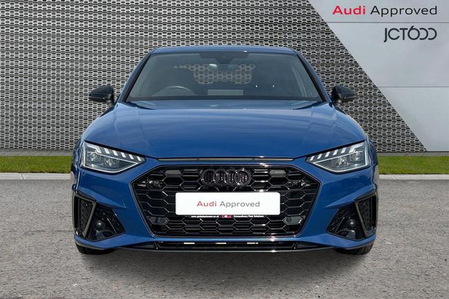 AUDI A4 Photo 8