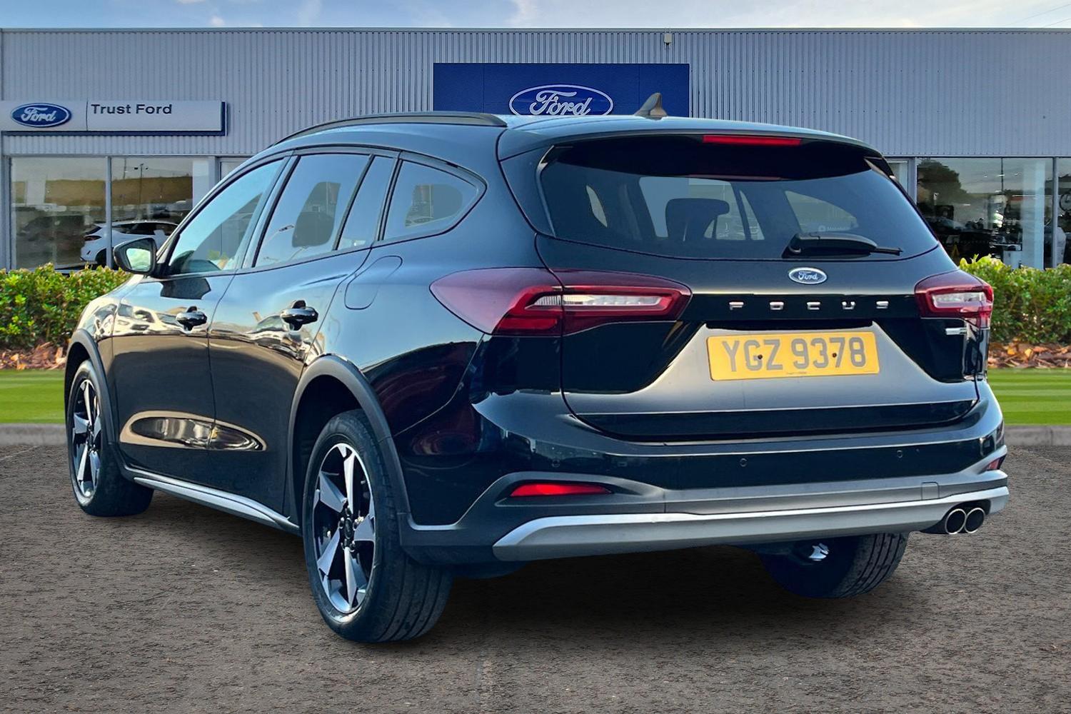 Ford Focus Photo 1