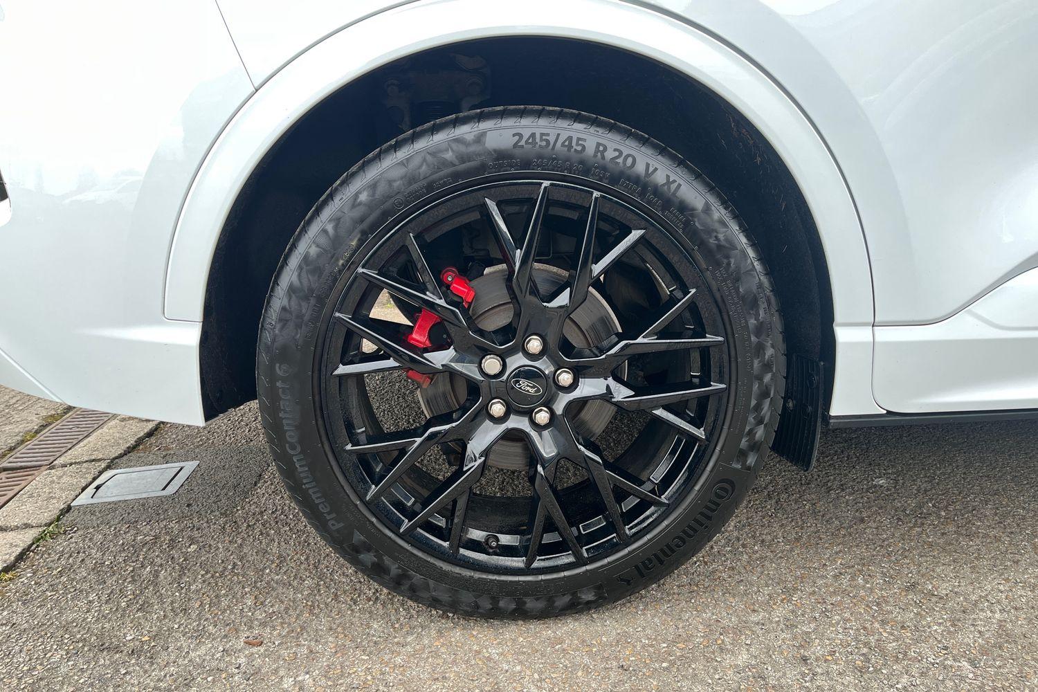 Ford KUGA Photo 38