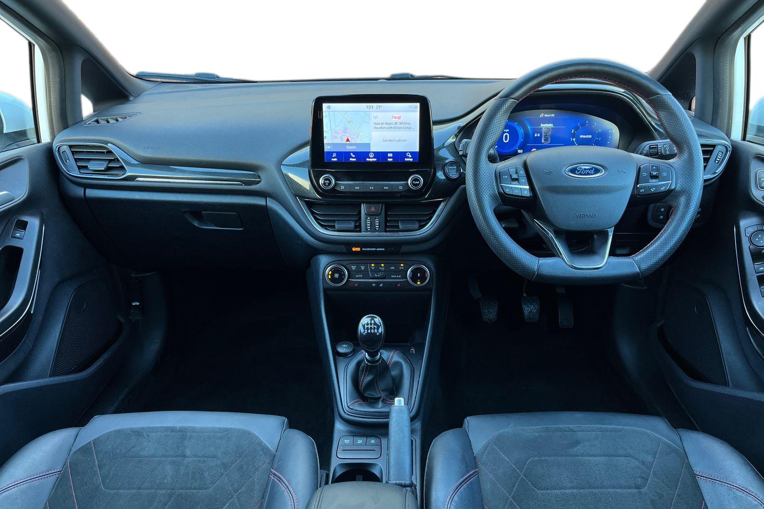 Ford Fiesta Photo 9