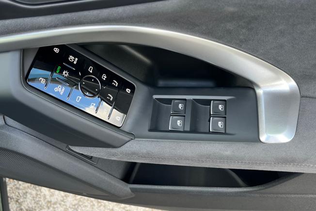AUDI  Q5 Sportback Photo 46