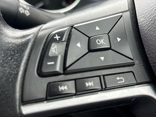 NISSAN Qashqai Photo 16