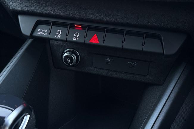 AUDI  A1 Photo 37