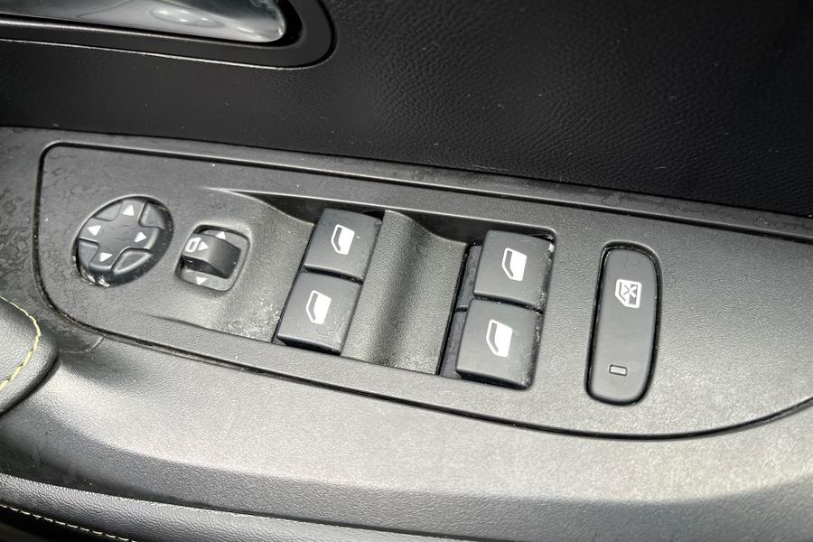 Peugeot 2008 Photo autoimg-fb5a854a041e67ba0073b806ab4fa8cccf6d6b99.jpg